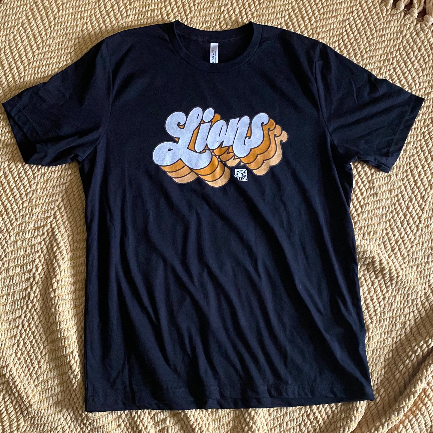 Retro Lions Script T-shirt